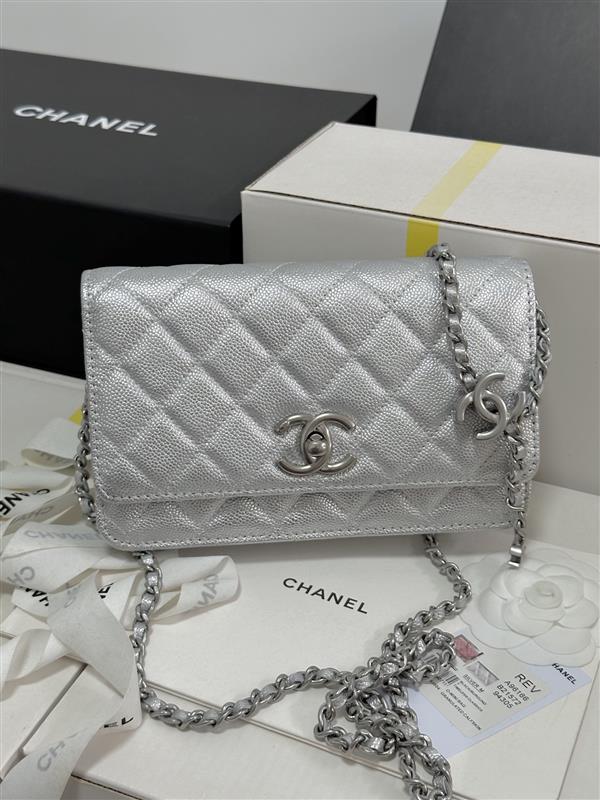 2026127205141889 700